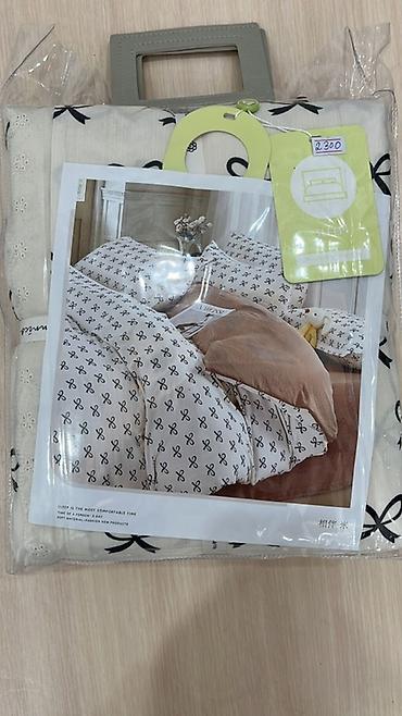 Комплекты постельного белья: Комплекты для спальни и одеяла в упаковке. 1) Одеяла стёганые в — 4