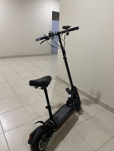 Digər nəqliyyat: Skuter Toba 60-80 gedir