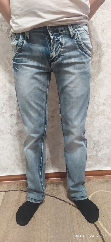 бордовые джинсы женские: Джинсы L (EU 40)