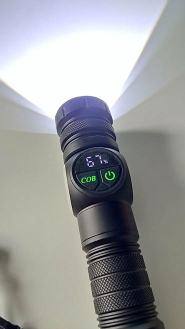 светодиодный фонарь: Многофункциональный LED-фонарик с боковой панелью COB и дисплеем — 1