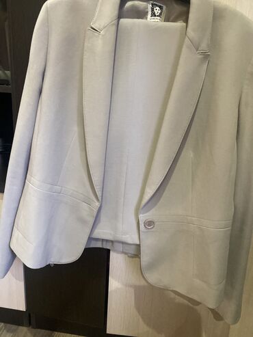 укороченный пиджак: Брючный костюм, Прямые, Made in KG, Осень-весна