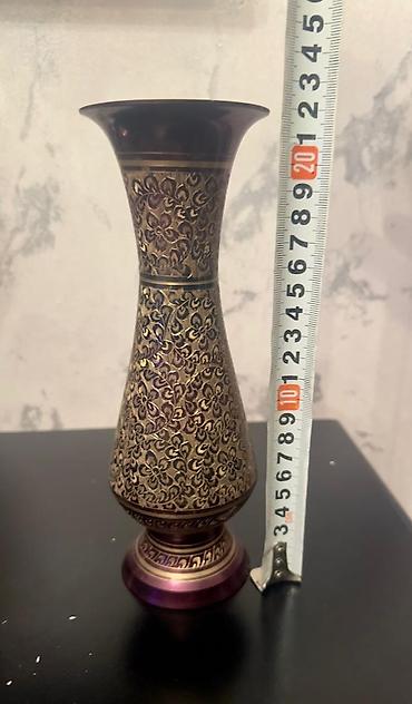 Ev üçün dekor: Bir vaza, Metal — 1