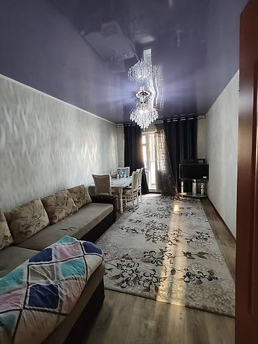 маяк иссык куль: 3 комнаты, 67 м², Индивидуалка, 5 этаж, Старый ремонт — 1