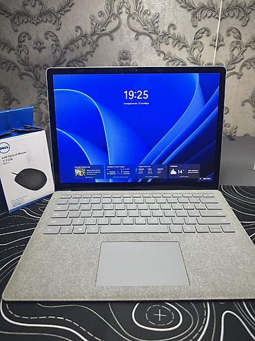 Ноутбуки и аксессуары: Ноутбук Microsoft Surface Laptop 2 в серебристом цвете. Основные — 8