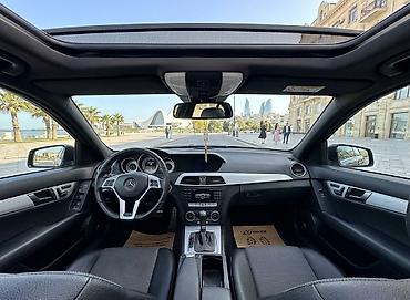 Mercedes-Benz: Mercedes-Benz C 350: 3.5 l | 2012 il Sedan — 4