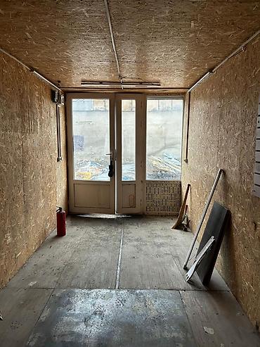 Продажа торговых контейнеров: Модульный торговый павильон/контейнер с крышей - Планировка: одно — 10