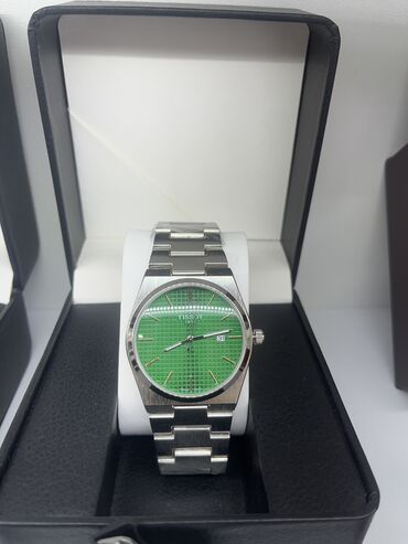 Eynəklər: Yeni, Qol saatı, Tissot