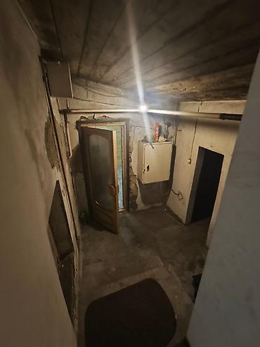 Продажа коттеджей и домов: Продается дом в поселке Манас, 16 км от города Бишкек, участок 8 — 17