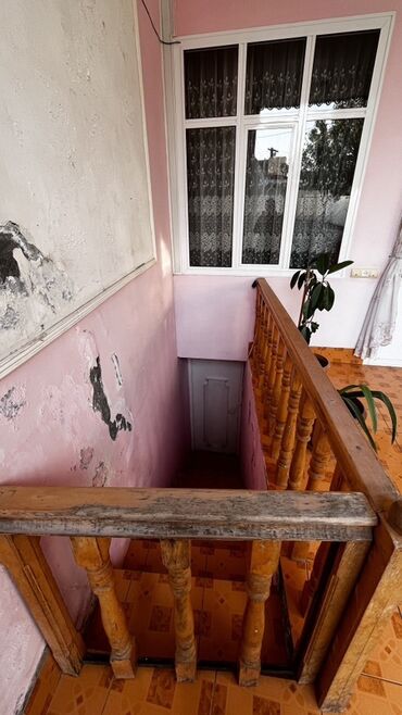 Həyət evləri və villaların satışı: Əlaqə üçün-010-250-07-05 nömrəsinə zəng edin. Ünvan; Bala Bağman — 4