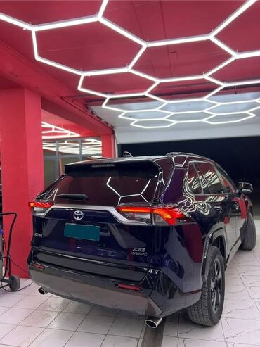 Toyota: Toyota RAV4: 2020 г., 2.5 л, Автомат, Бензин, Внедорожник — 2