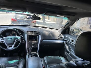 фольксваген 5: Ford Explorer: 3.5 л | 2015 г. 180000 км Внедорожник