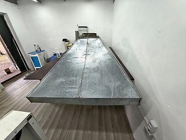 Парогенераторы, гладильное оборудование: Срочно продается Усадочный апарат в идеальном состоянии в комплекте — 5