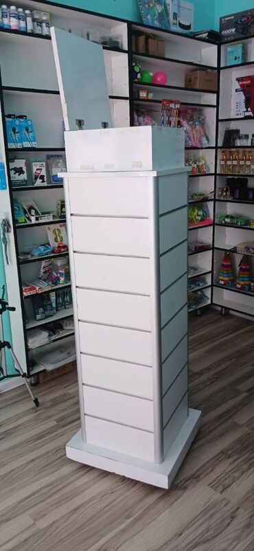 Stend vitrinləri: Telefon aksesuarları üçün, İşlənmiş