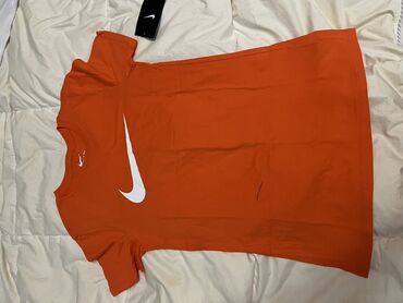 Toy paltarları: Ağ rəngli zərif gəlinlik - Model: baldırdan enən düz/yarı-fleyta — 18