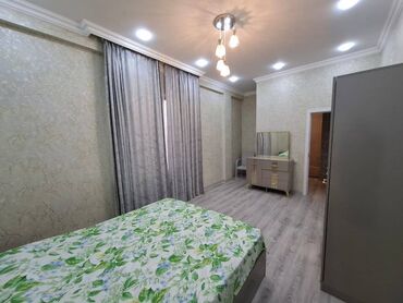 Bağ evlərinin satışı: Bakı, Novxanı, 200 kv. m, 4 otaqlı, Hovuzlu, Kombi, Qaz, İşıq -da lalafo.az — 8 Bağ evlərinin satışı: Bakı, Novxanı, 200 kv. m, 4 otaqlı, Hovuzlu, Kombi, Qaz, İşıq — 8