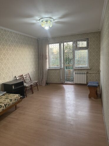 сниму квартиру ала тоо 82 школа: 2 бөлмө, 44 кв. м, 104-серия, 4 кабат, Косметикалык ремонт
