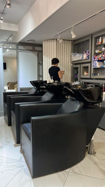 Мойки и раковины: Продается!!!! Распродают Салон по стоимости )можете звонить или писать — 24