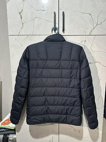 Сырт кийим: Оригинал куртка UNIQLO - Размер: S (указан на ярлыке) - Цвет: черный — 2