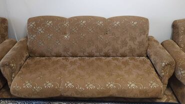 диван из палет: Продаю диван и два кресла в отличном состоянии
мкрн Учкун