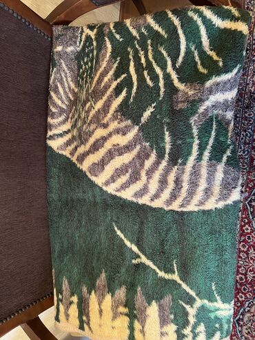 Yorğanlar, adyallar: İşlənmiş Böyüklər üçün İki nəfərlik Qış üçün Yorğan, Ünvandan götürmə — 6