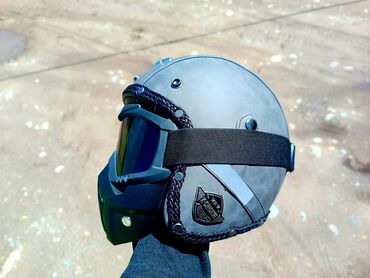 Мотоциклы: Классический Шлем с незапотевающей маской Шлем обшит экокожей