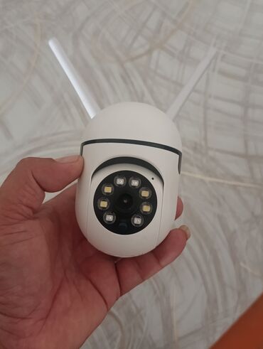JOOAN tərəfindən istehsal olunan A2R-U model ağıllı kamera. Bu cihaz
