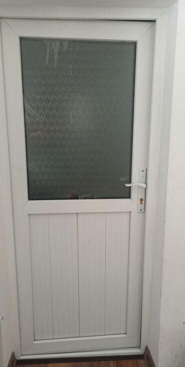 деревяный двер: Дверь с окнами, Пластик, Распашная, Б/у, 200 *80, Самовывоз