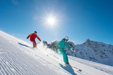 yürüş bandı: ❄️ Xizək geyimləri və avadanlıqlarının icarəsi 🏔️ Dağlarda rahat və