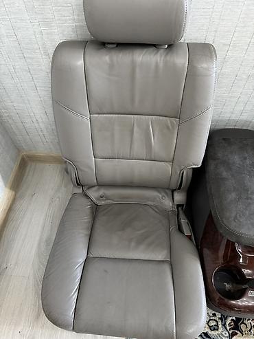 124 2 2: Комплект сидений, Кожа, Toyota 2006 г., Б/у, Оригинал — 2