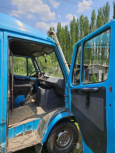 12 t: Mercedes-Benz T1: 1993 г., Механика, Дизель, Бус — 7