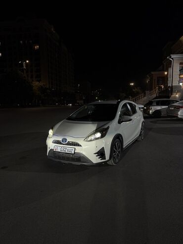 тойота камри сороковка: Toyota Prius c (Aqua) — компактный пятидверный гибридный хэтчбек