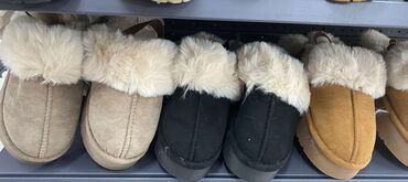 zenska jakna koza i krzno: Ugg boots, color - Beige, 41