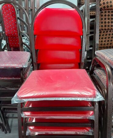 Stullar: YENİ stullar SATILIR. Tədris mərkəzlərində, restoranlarda — 2