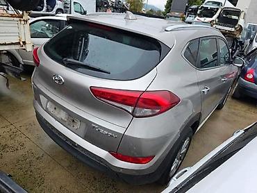 autobus: STOP SVETLA ZA HYUNDAI TUCSON OD 2015. DO 2020. GOD — 1