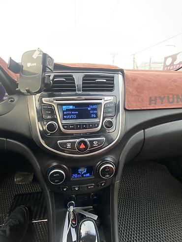 Hyundai: Hyundai Solaris: 2015 г., 1.6 л, Автомат, Бензин, Седан — 8