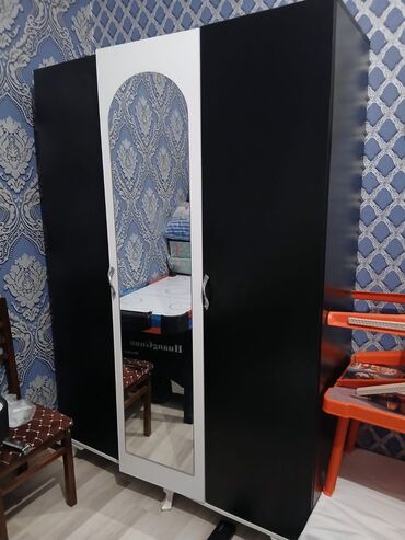 Dolab 90 azn yaxşı vəziyyətdə köçlə bağlı satlır Ünvan suraxanı9099d