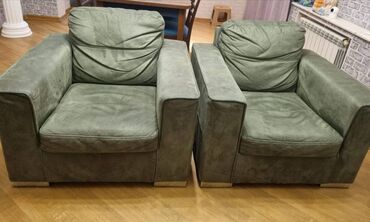 quxna divanlari: İki eded kreslo 120 manat
Saloglu