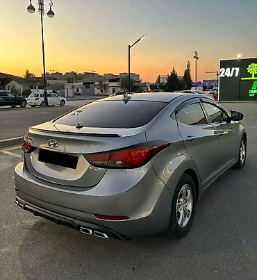 Hyundai: Hyundai Elantra: 1.8 l | 2014 il Sedan — 5