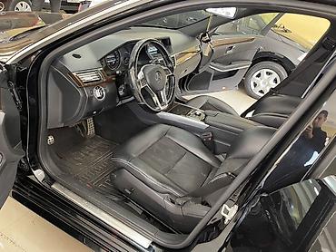 mercedes şəkilləri: Mercedes‑Benz E‑Class sedan (W212), qara rəng. Xarici: - AMG üslublu — 10