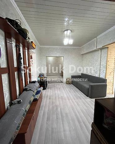 Продажа коттеджей и домов: 🏠Продаётся дом с бизнесом в с. Сокулук 🟡Комнаты: 5 🟡Участок: 13 соток — 10