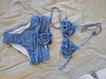 туника со стразами: Комплект пляжной одежды. - Купальник бикини из трикотажного материала