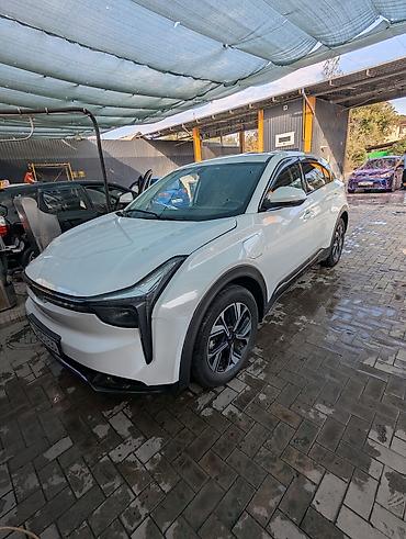 JAC: JAC : 2023 г., Вариатор, Электромобиль, Кроссовер — 1