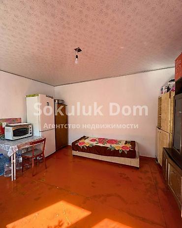 Продажа коттеджей и домов: 🏠Продается дом в с. Сокулук 🟡 Комнаты: 3 + 3 комнаты во времянке. 🟡 — 3