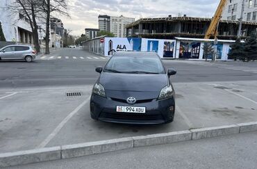 Toyota: Toyota Prius: 2013 г., 1.8 л, Робот, Гибрид