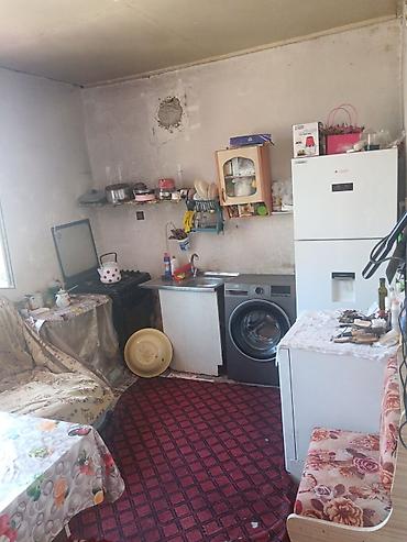 Daşınmaz əmlak: 4 otaqlı, 3 kv. m, Kredit yoxdur, Orta təmir — 8
