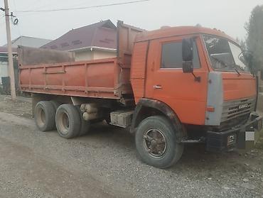 экскаватор хундай55: КАМАЗ самосвал, оранжевый, 6x4 Описание: - Полноразмерный самосвал — 3