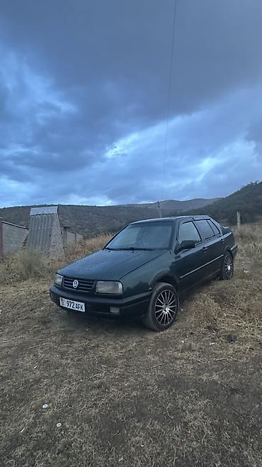 решётка на венто: Volkswagen Vento: 1997 г., 1.8 л, Механика, Бензин, Седан — 5