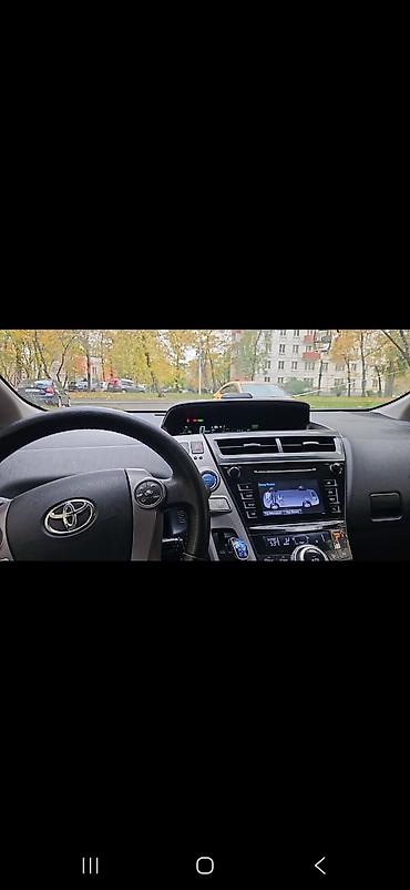 bmw 2020: Toyota Prius V: 2015 г., 1.8 л, Гибрид, Универсал — 5