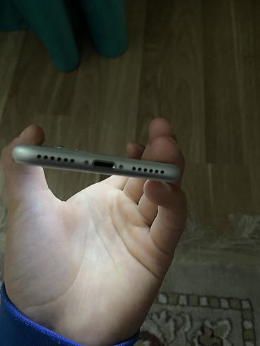 Apple iPhone: IPhone 7, Б/у, 128 ГБ, Серебристый, Чехол, 100 % — 3