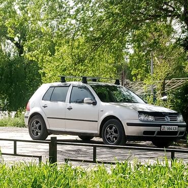 Транспорт: Volkswagen Golf: 1998 г., 1.6 л, Механика, Бензин, Хэтчбэк